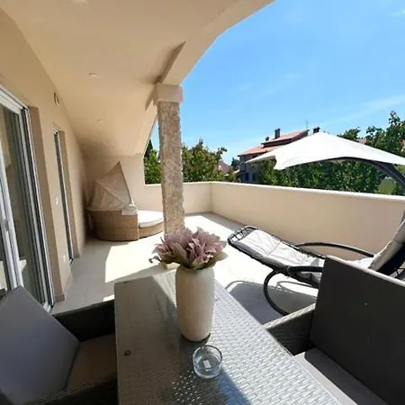 Five Bedroom House Near Sandy Major Feriehus