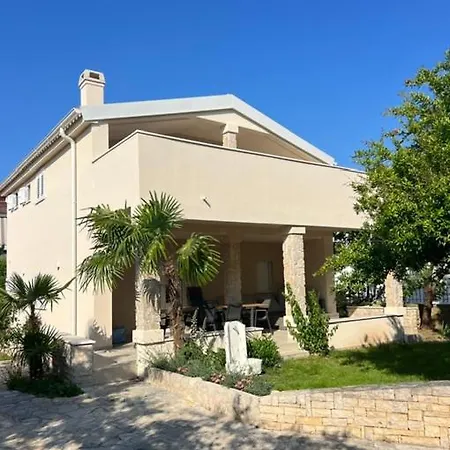 Five Bedroom House Near Sandy Major Feriehus *